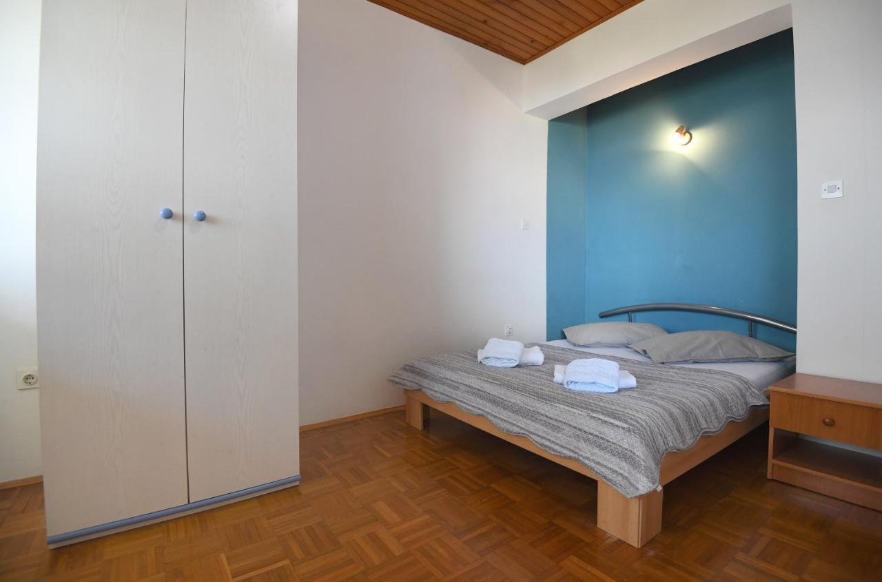 Apartmani Erna Pašman Exterior foto