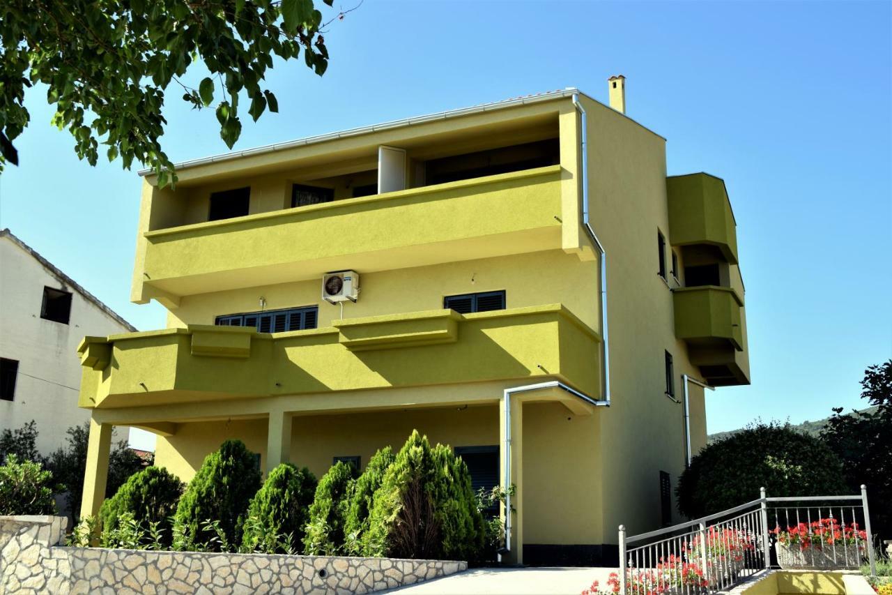 Apartmani Erna Pašman Exterior foto
